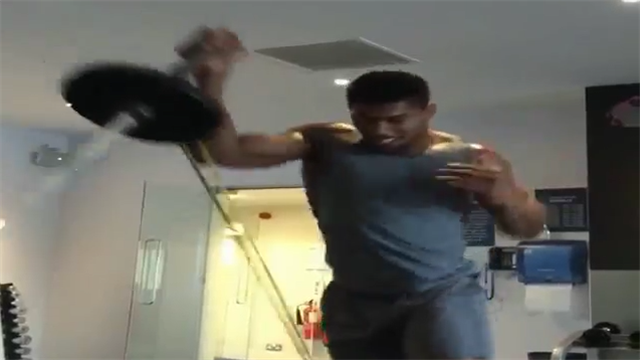 现重量级拳王约书亚训练集锦，成功的背后是拳馆里日以继夜的奋斗
