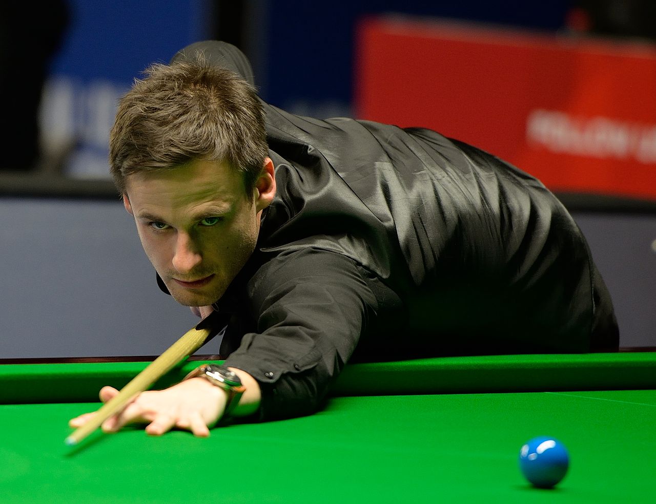 1280px-David_Gilbert_at_Snooker_German_Masters_(DerHexer)_2015-02-04_05.jpg