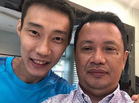 李宗伟与大马羽总会长诺扎合影