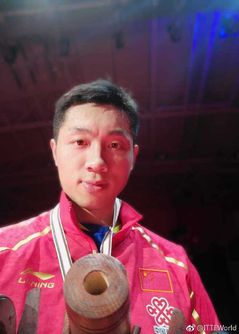 许昕——保加利亚男单.jpg