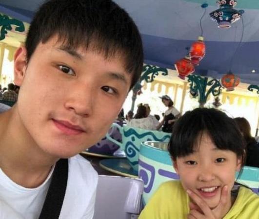 刘国梁最担心的事情发生了！张本智和妹妹出战中国赛，1人身兼4