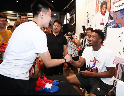 【新闻稿】夏练国度-米切尔D.O.N. ISSUE #1发布会——adidas basketball 2019 多诺万·米切尔中国行上海站458.png