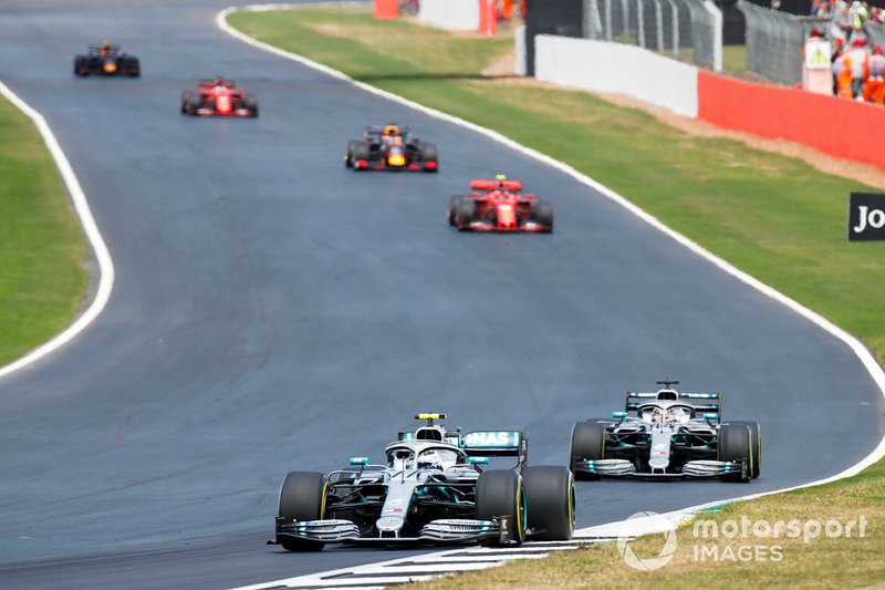 Valtteri Bottas, Mercedes AMG W10, leads Lewis Hamilton, Mercedes AMG F1 W10, Charles Leclerc, Ferrari SF90, and Max Verstappen, Red Bull Racing RB15