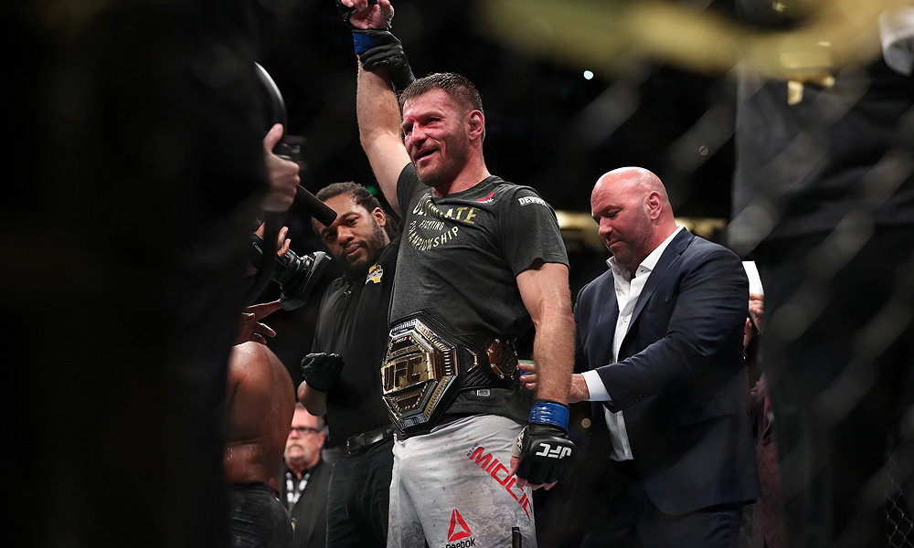 stipe-miocic-daniel-cormier-ufc-241-27.jpg