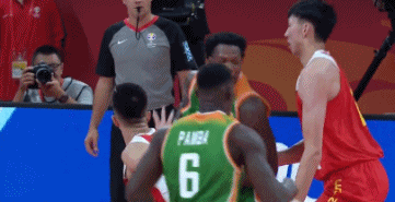 周琦大帽.gif