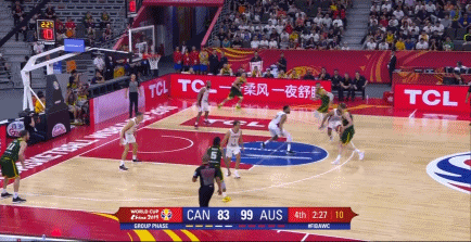 德拉维多瓦三分再来 下半场第五个.gif