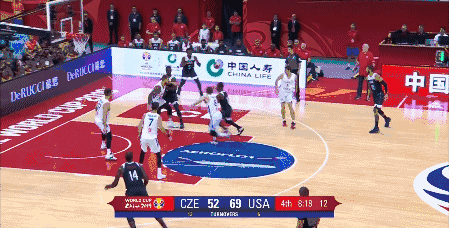 米切尔空位三分命中.gif