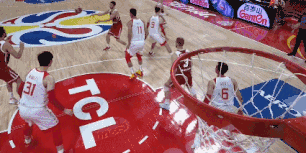 阿联三次犯规.gif