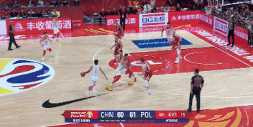 赵睿关键三分.gif