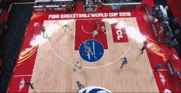 门特罗弧顶压哨的三分.gif