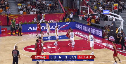 伯奇双手暴扣.gif