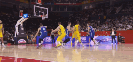 巴尔文空接暴扣 .gif