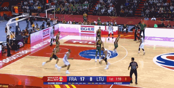 巴图姆接手递手命中三分.gif