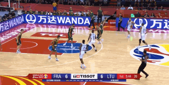 富尼耶射进三分 个人第7分.gif
