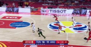 阿巴达抢断单臂飞翔暴扣.gif