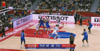 皮埃罗断球反击一条龙飞扣.gif