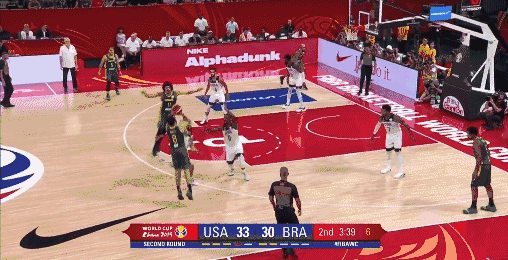 本尼特超远三分.gif