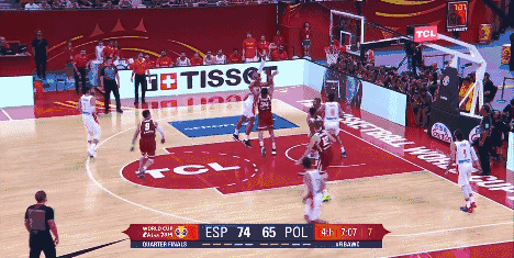 大埃尔南戈麦斯抛投打进.gif