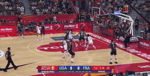 尼利基纳反击上篮.gif