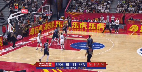 巴恩斯排球大帽.gif