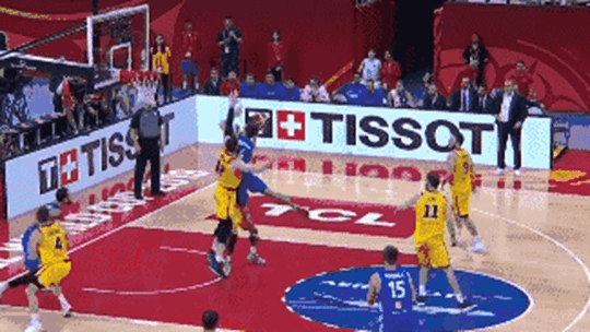 普姆普拉强突打停澳大利亚_副本.gif