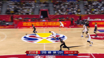米德尔顿单臂飞翔暴扣打停塞尔维亚.gif