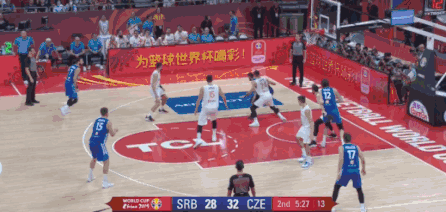 皮特卡三分再中 (1).gif