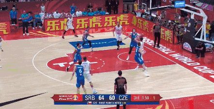 约基奇助攻内米卢蒂诺夫暴扣.gif