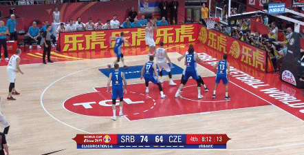波格丹诺维奇底角三分再有.gif