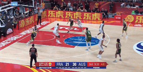 凯空切上篮2+1.gif
