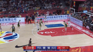 阿尔比西关键三分.gif