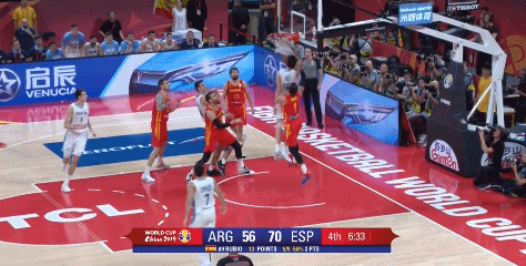 戴克飞身补扣.gif