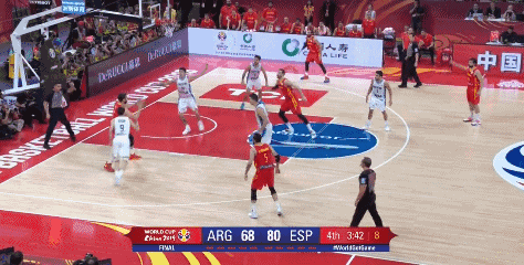 布鲁西诺5犯离场.gif