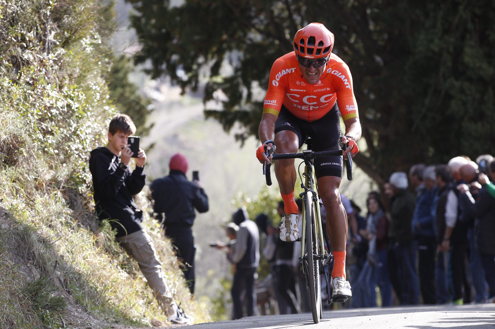 VAN-AVERMAET-Greg305p-e1556010206958.jpg