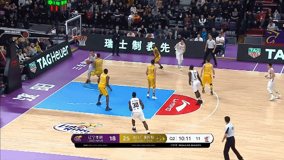 韩德君强打2+1.gif