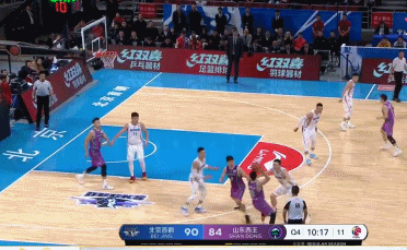 李敬宇三分8中7再中三分.gif
