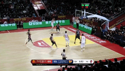 代怀博空位三分再中.gif