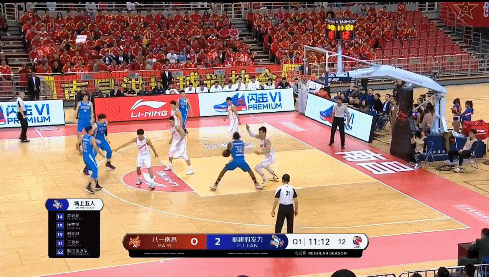 斯塔德迈尔CBA首球.gif