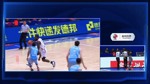 费尔德防守打到芬森.gif