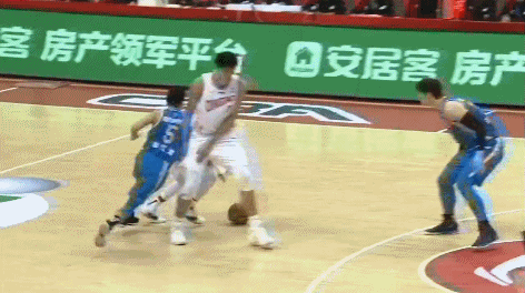 亚当斯3+1.gif
