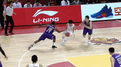 孙桐林的违体.gif