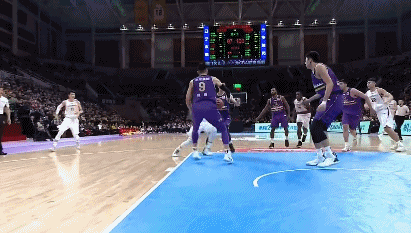 王少杰篮下大帽.gif