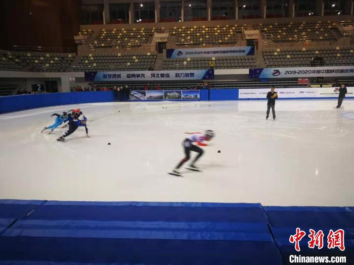 “2019-2020年度中国杯短道速滑精英联赛”初赛现场。　李晓伟 摄
