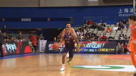 赛克斯单臂隔扣董瀚麟.gif