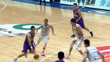 西热力江排球大帽.gif