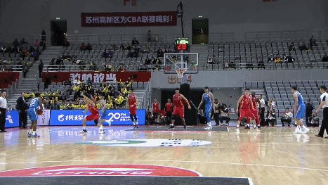 吉布森超远压哨三分.gif