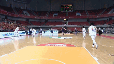 阿尔斯兰骑马射箭压哨出手命中(1).gif