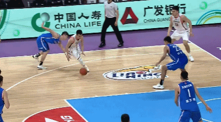 赵继伟花式运球.gif