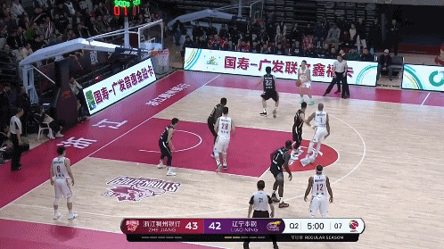 朱旭航迎着李晓旭打成3+1.gif