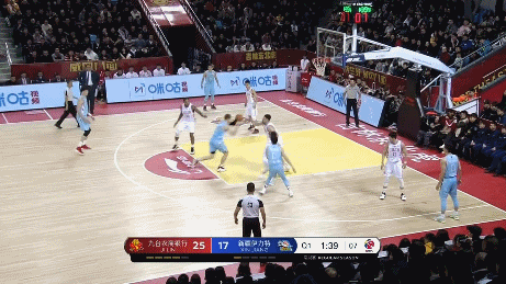 埃里克-米卡首球.gif